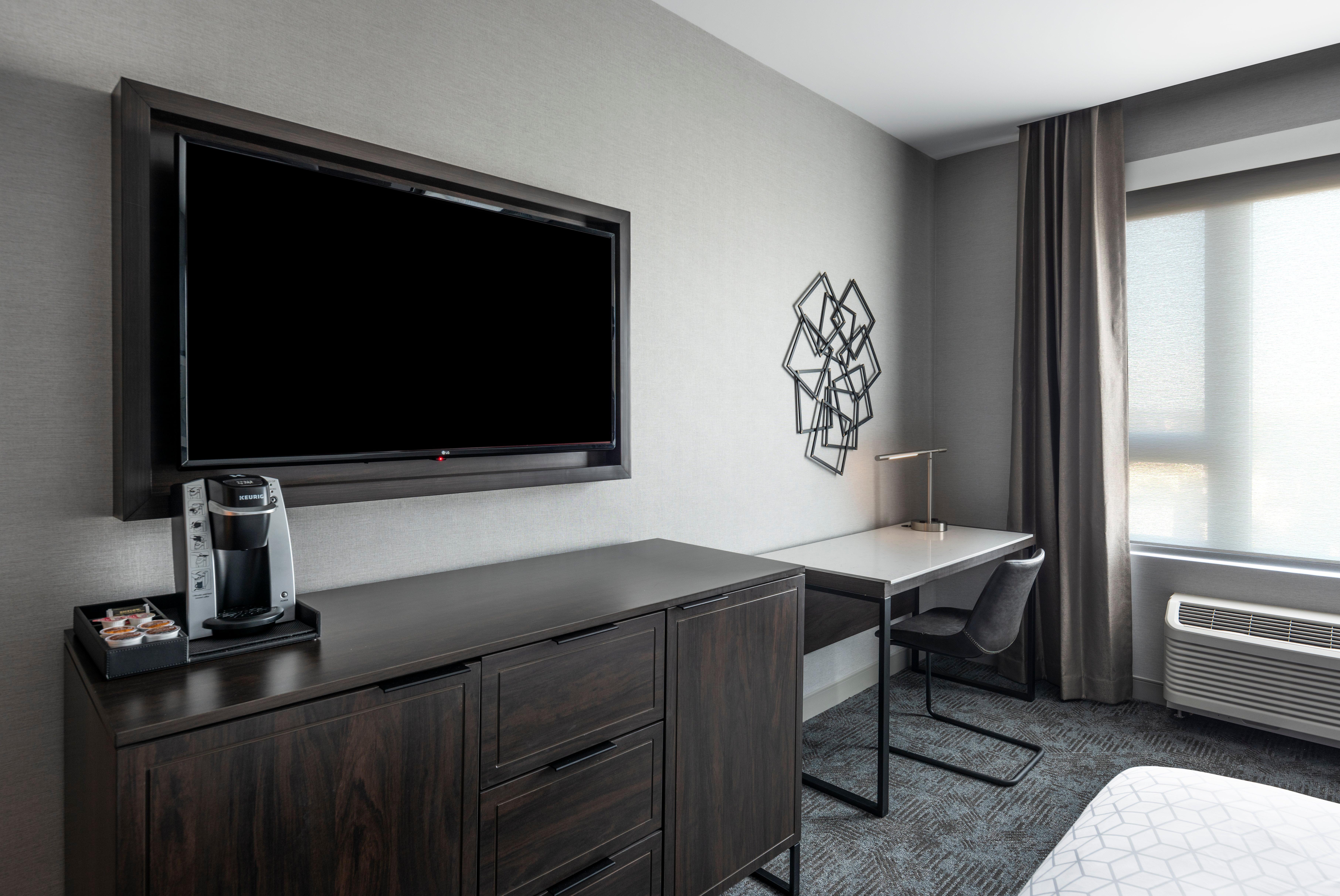 Holiday Inn Express - Boston Logan Airport - Revere By Ihg Exterior photo